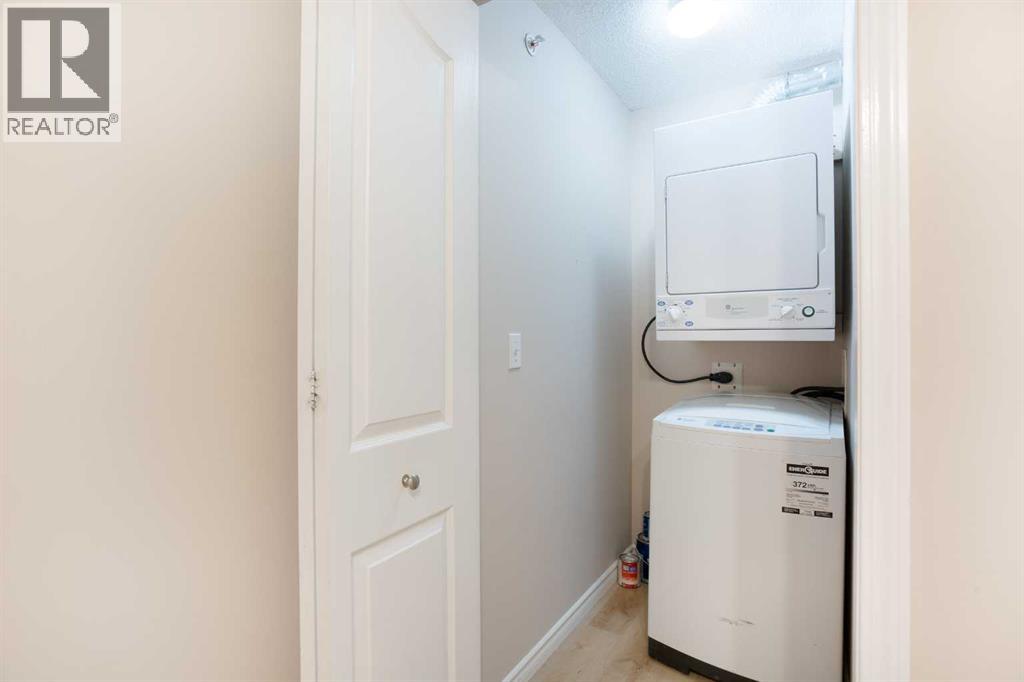 Single Family House for Sale in   Eversyde Avenue SW Evergreen Calgary 
