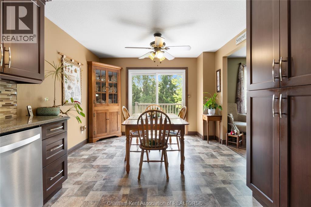 Photo 14 of 20 Dejonge Place, Chatham ON