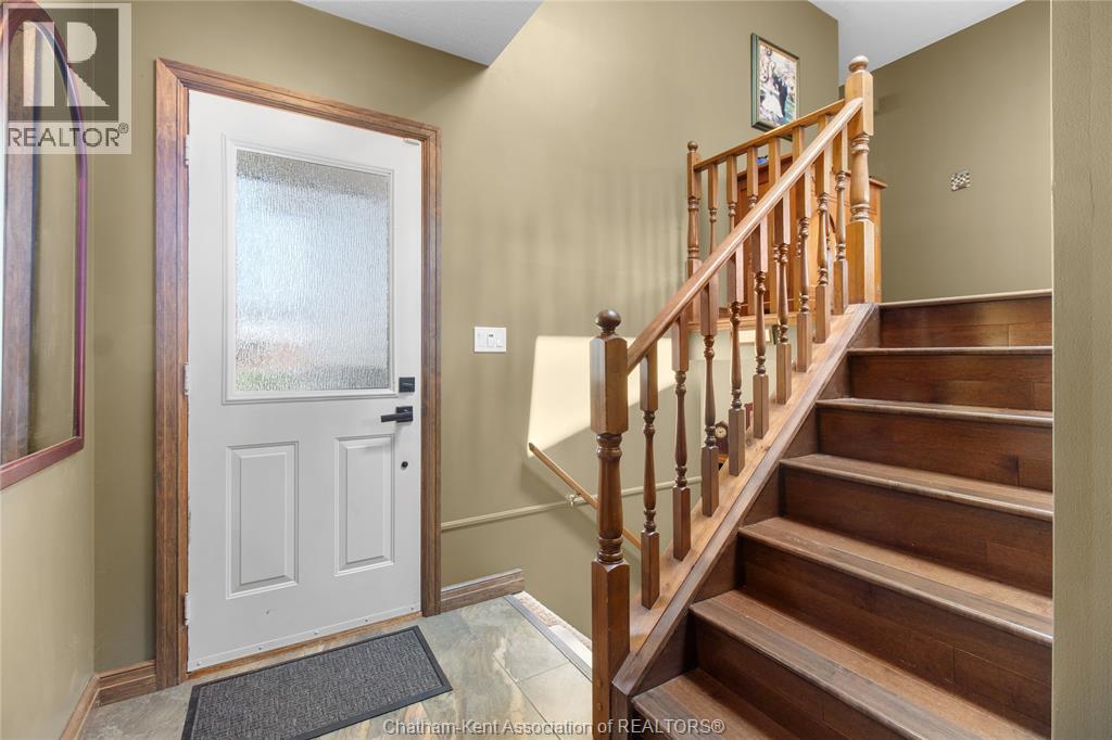 Photo 3 of 20 Dejonge Place, Chatham ON