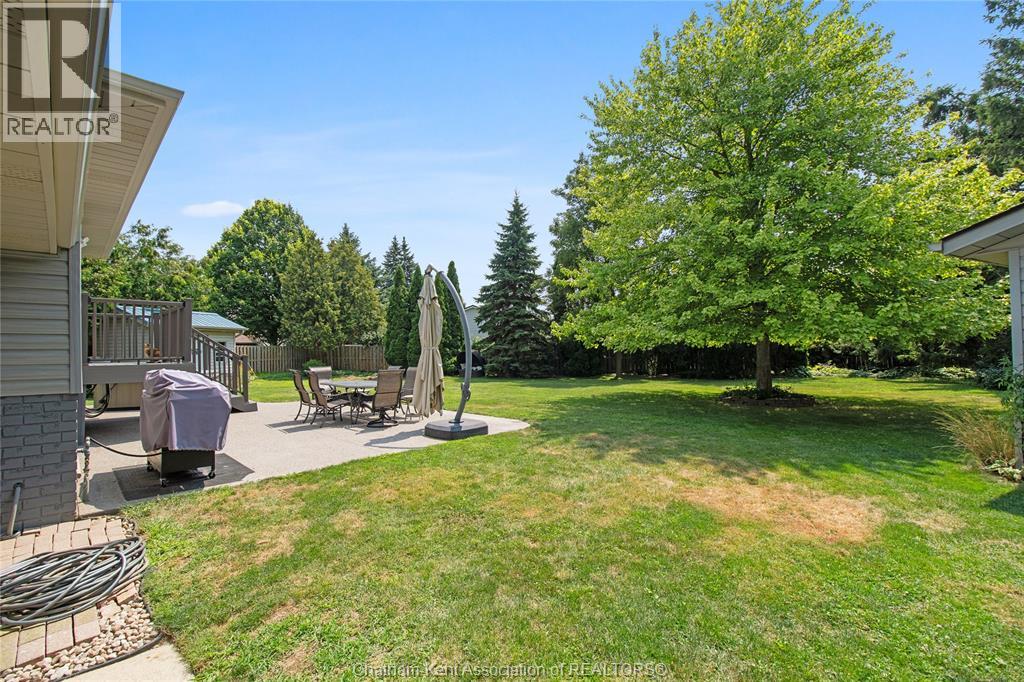 Photo 31 of 20 Dejonge Place, Chatham ON