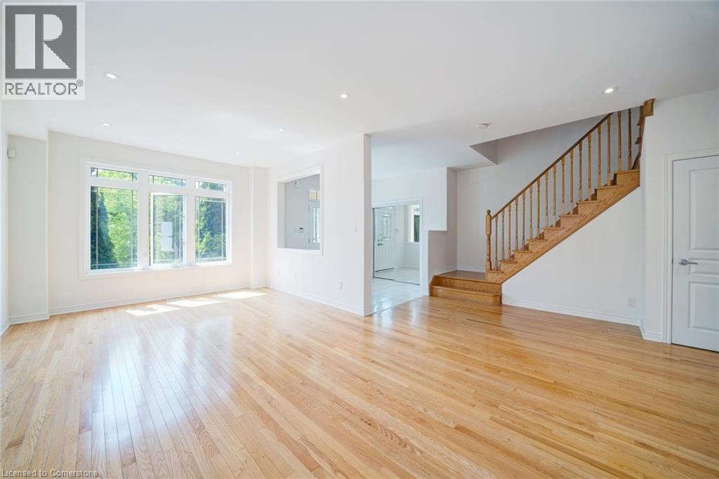 Photo 31 of 6 Weekes Avenue, Richmond Hill ON
