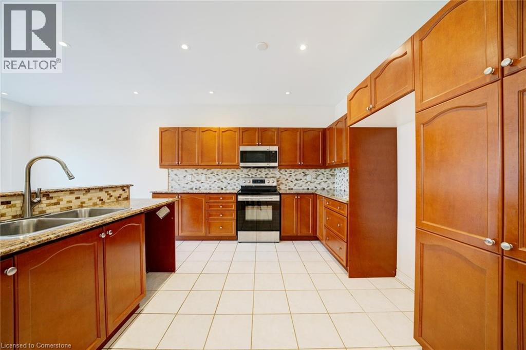 Photo 47 of 6 Weekes Avenue, Richmond Hill ON