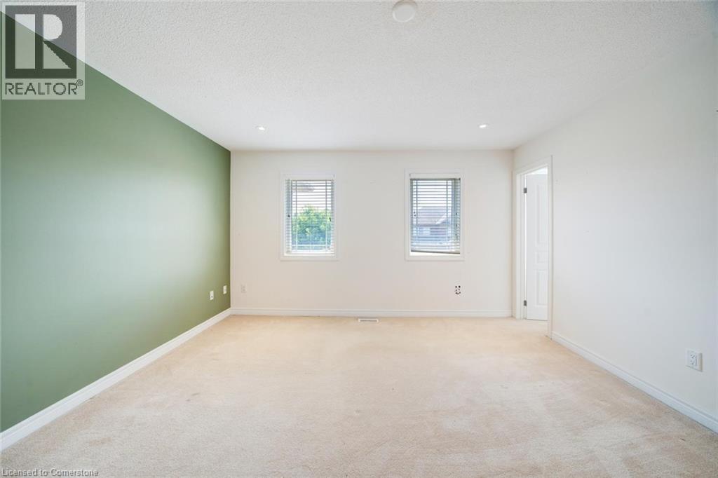 Photo 15 of 6 Weekes Avenue, Richmond Hill ON