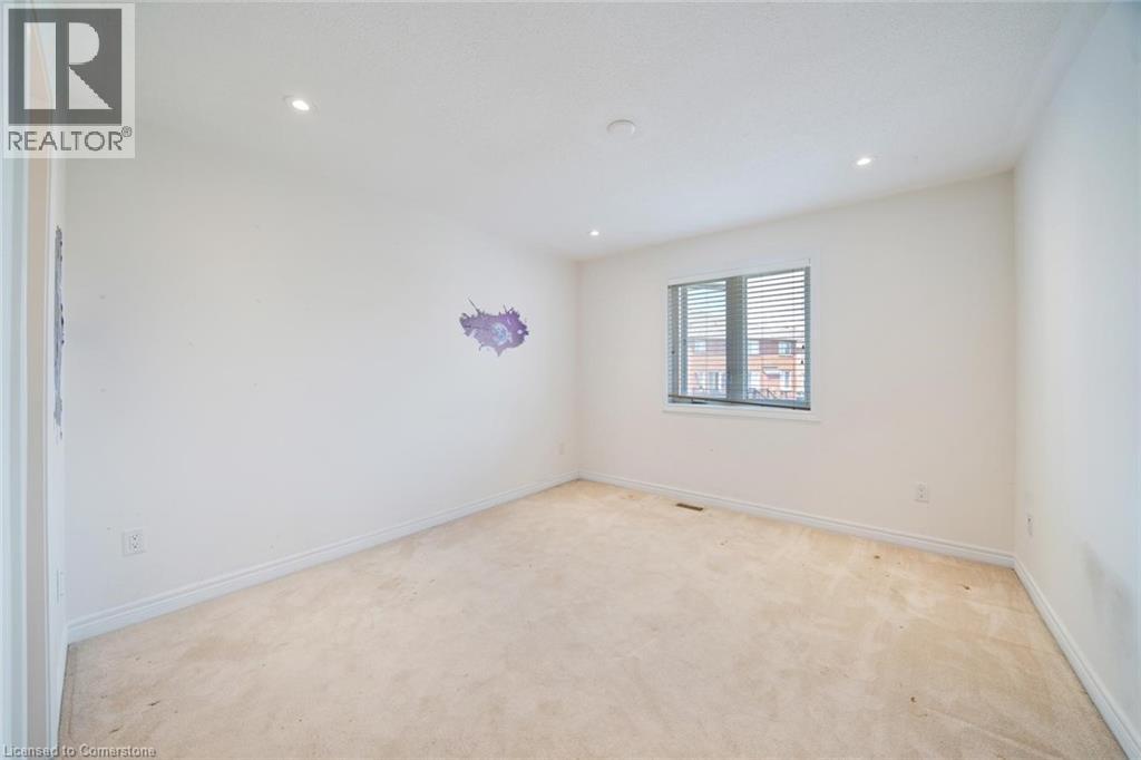 Photo 18 of 6 Weekes Avenue, Richmond Hill ON