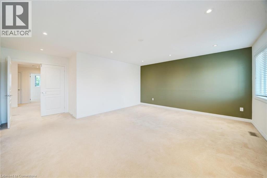 Photo 25 of 6 Weekes Avenue, Richmond Hill ON