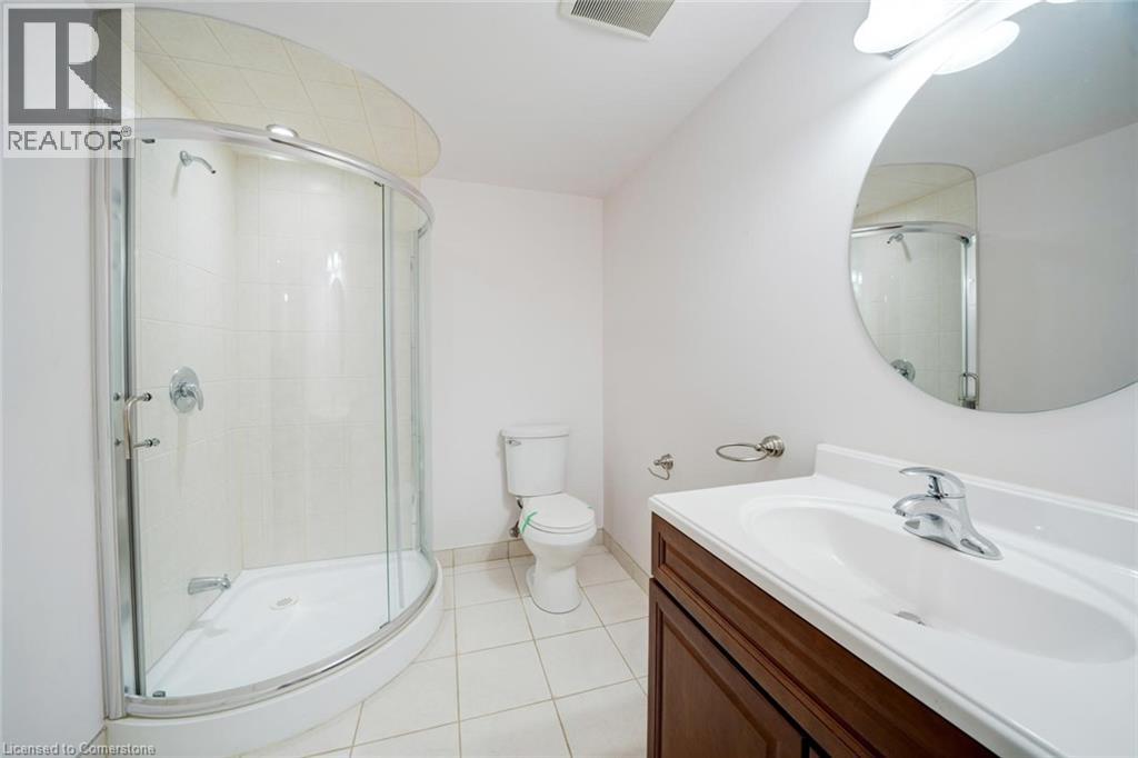Photo 24 of 6 Weekes Avenue, Richmond Hill ON