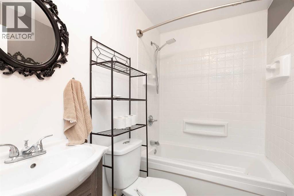 Single Family House for Sale in  Sunridge Road W Sunridge Lethbridge 
