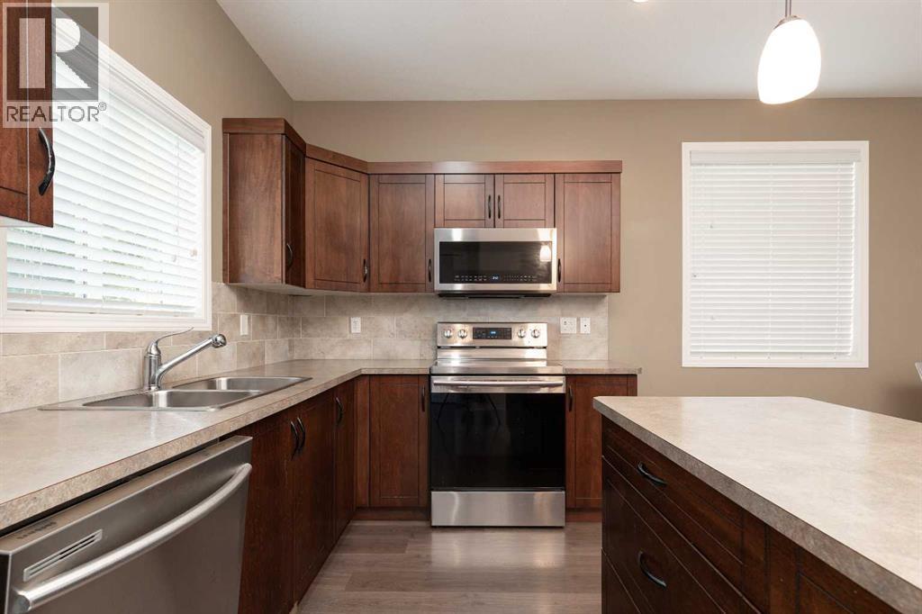 Single Family House for Sale in  Sunridge Road W Sunridge Lethbridge 