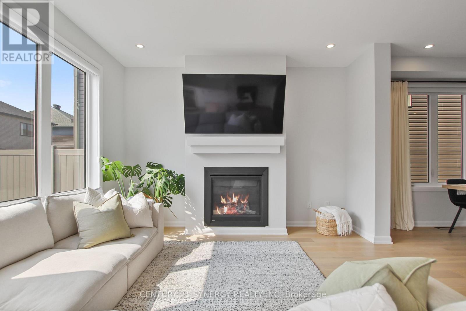 Photo 43 of 2104 Caltra Crescent, Ottawa ON