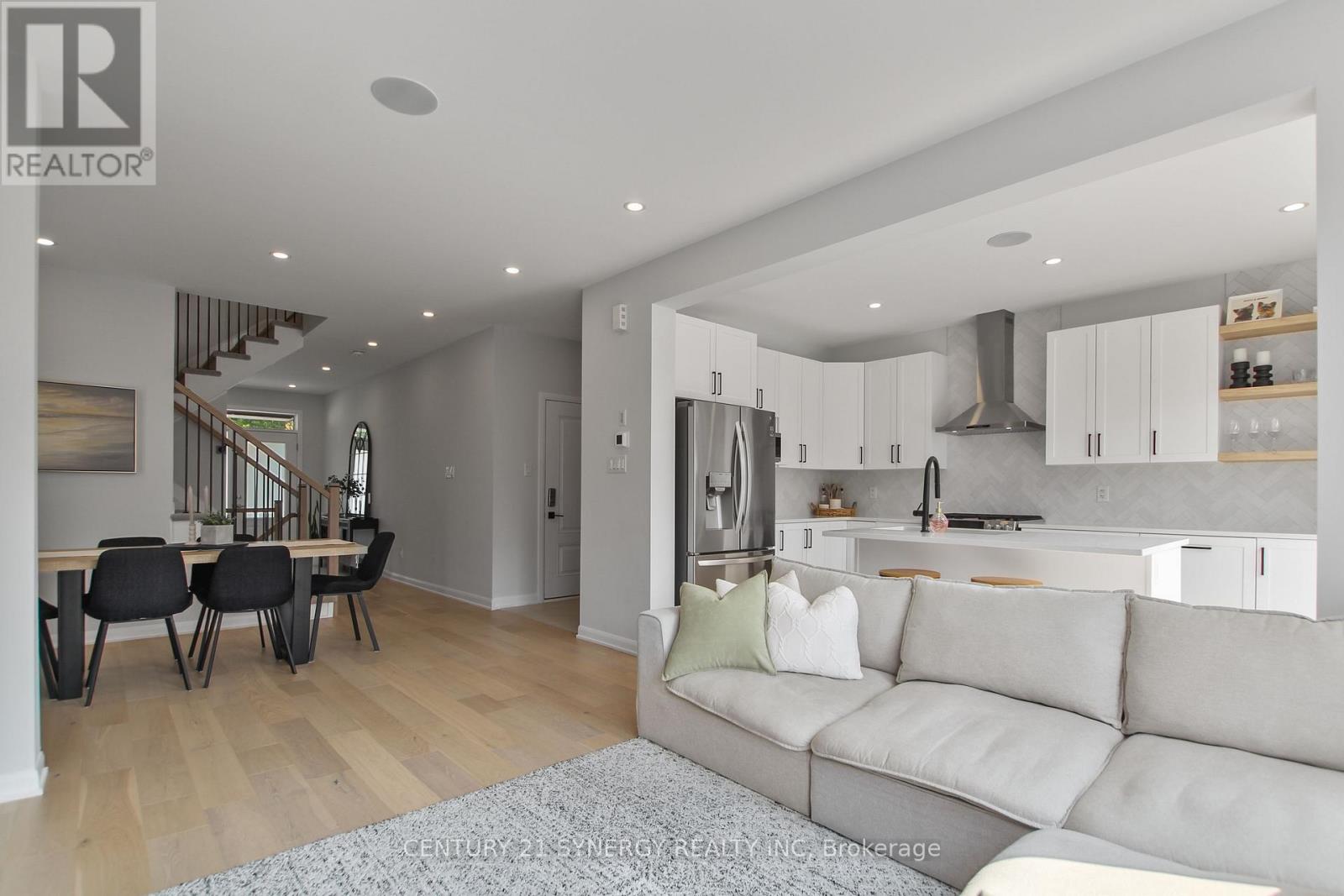 Photo 47 of 2104 Caltra Crescent, Ottawa ON