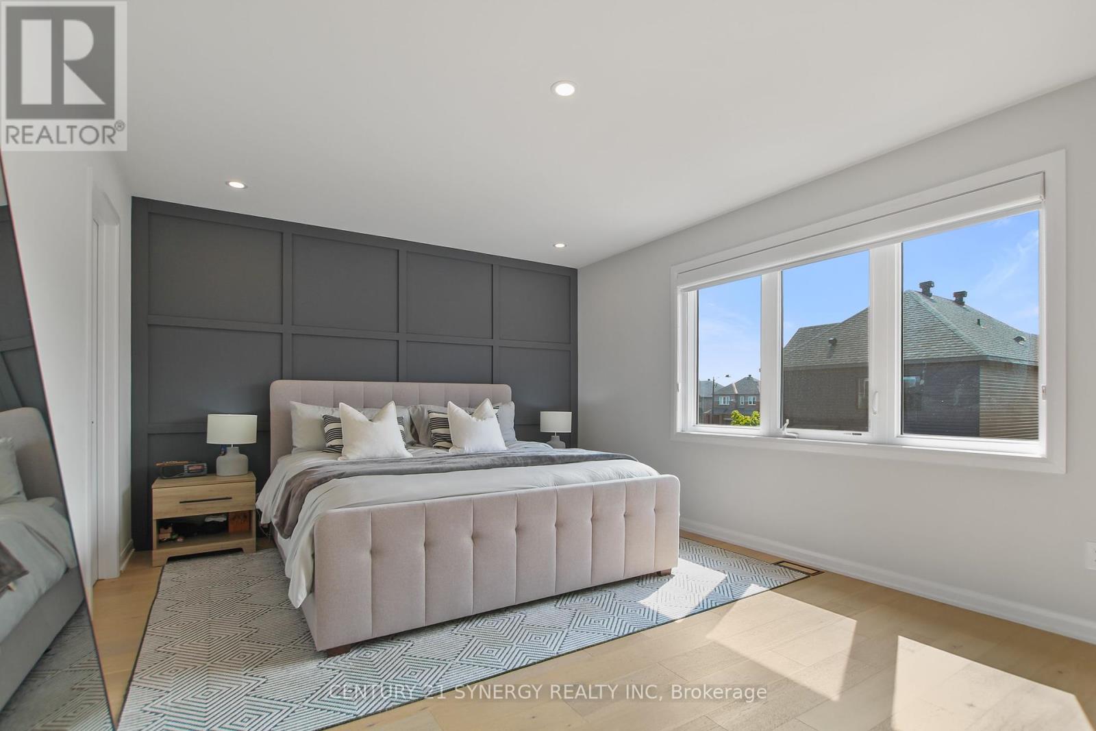 Photo 13 of 2104 Caltra Crescent, Ottawa ON