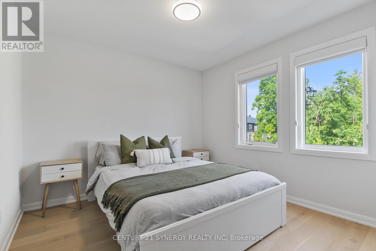 Photo 39 of 2104 Caltra Crescent, Ottawa ON