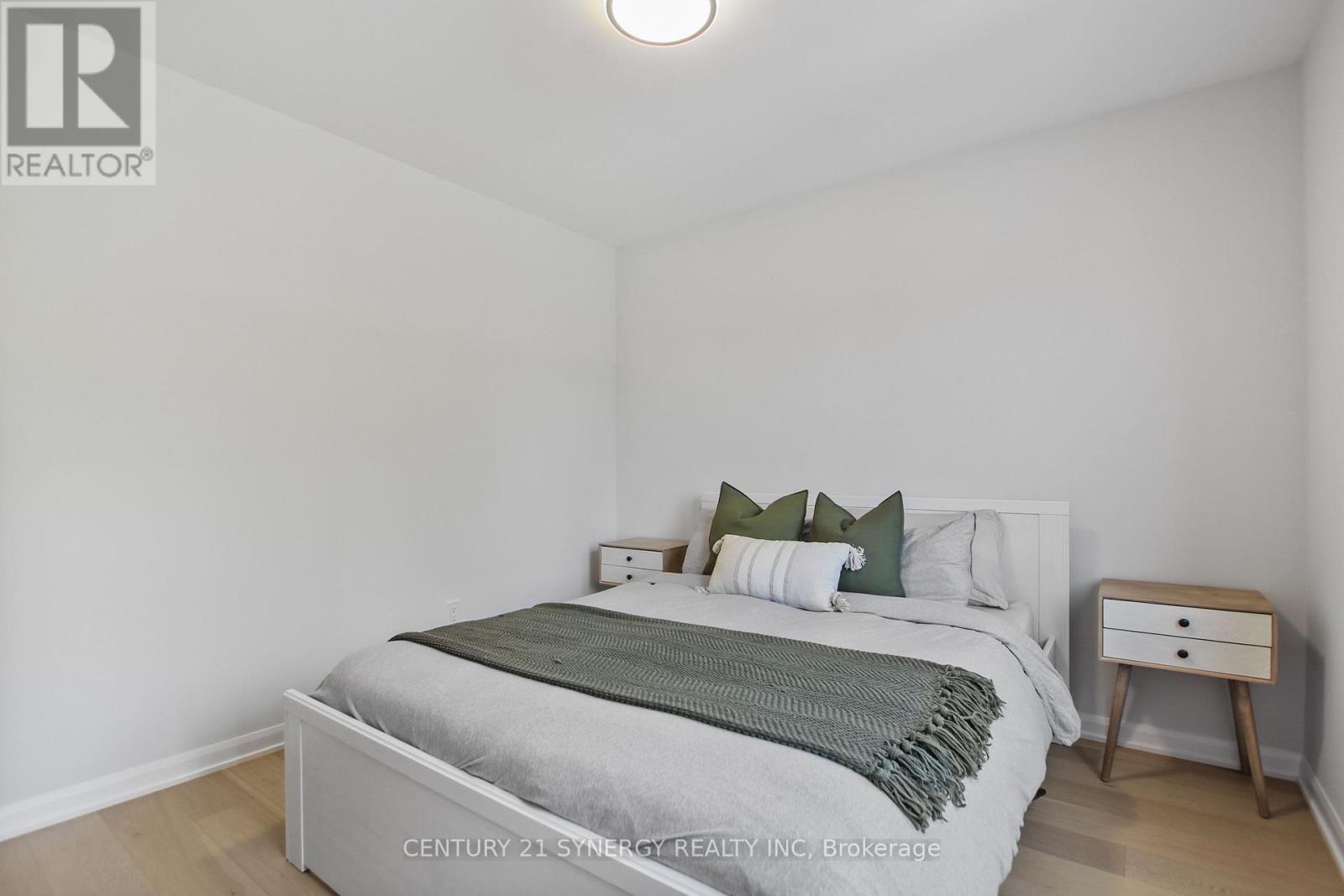 Photo 26 of 2104 Caltra Crescent, Ottawa ON