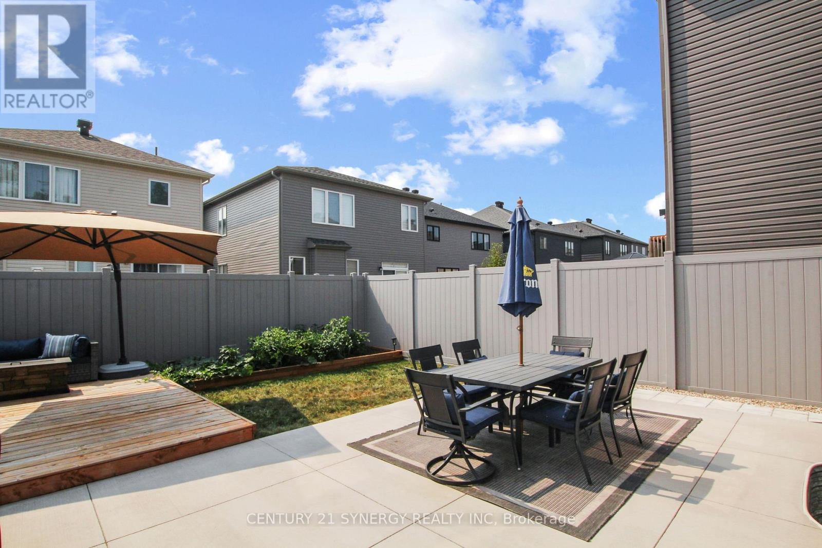 Photo 23 of 2104 Caltra Crescent, Ottawa ON