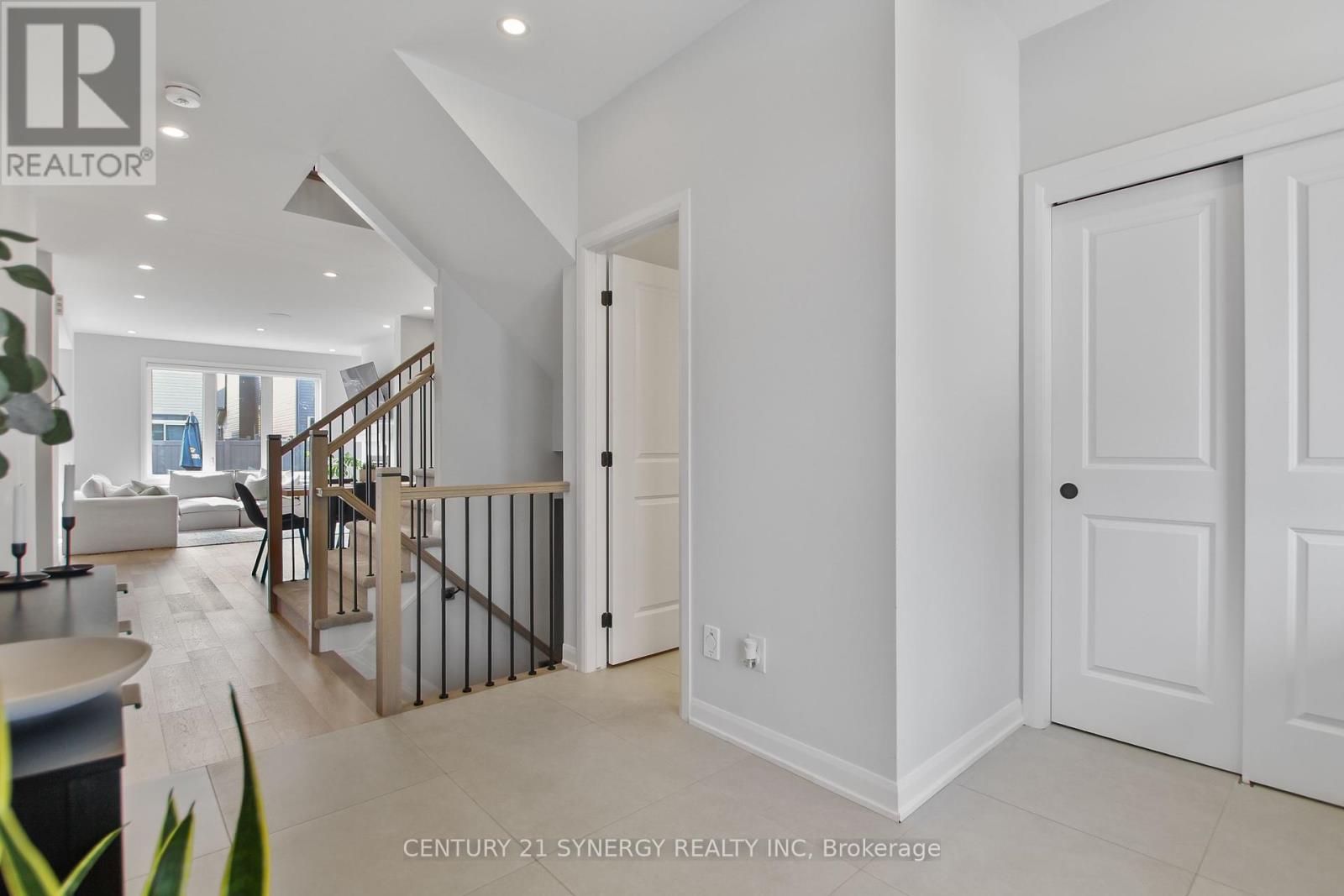 Photo 38 of 2104 Caltra Crescent, Ottawa ON