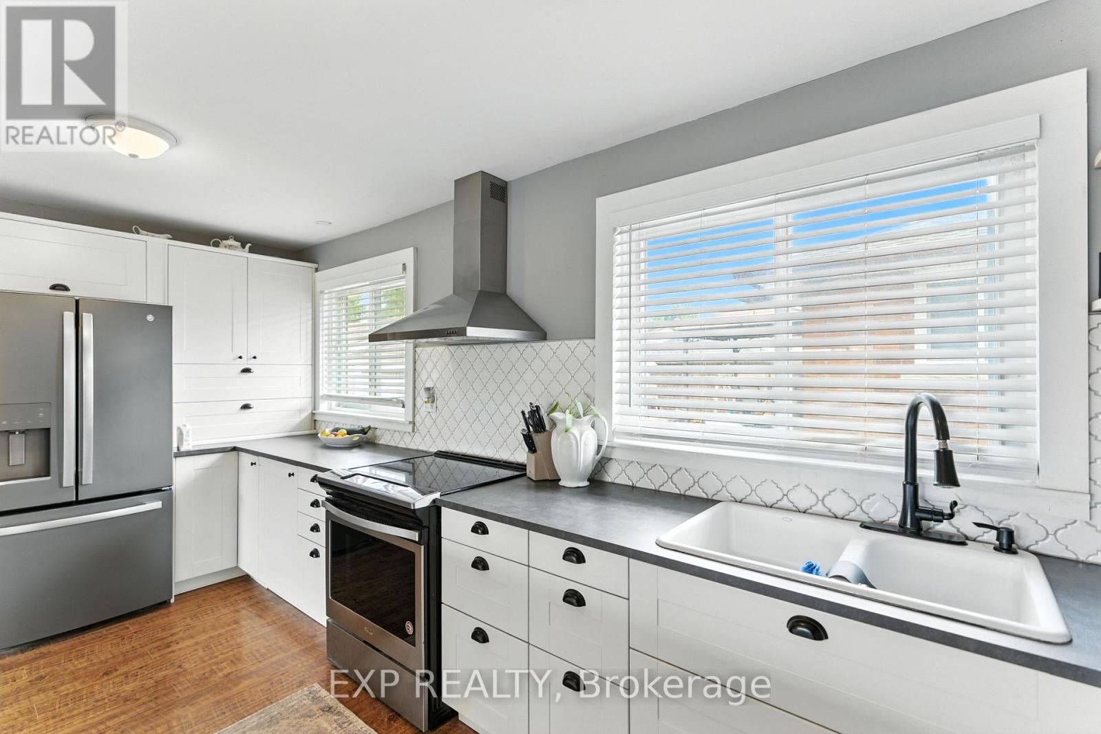 Photo 14 of 319 Highland Avenue, Fort Erie ON
