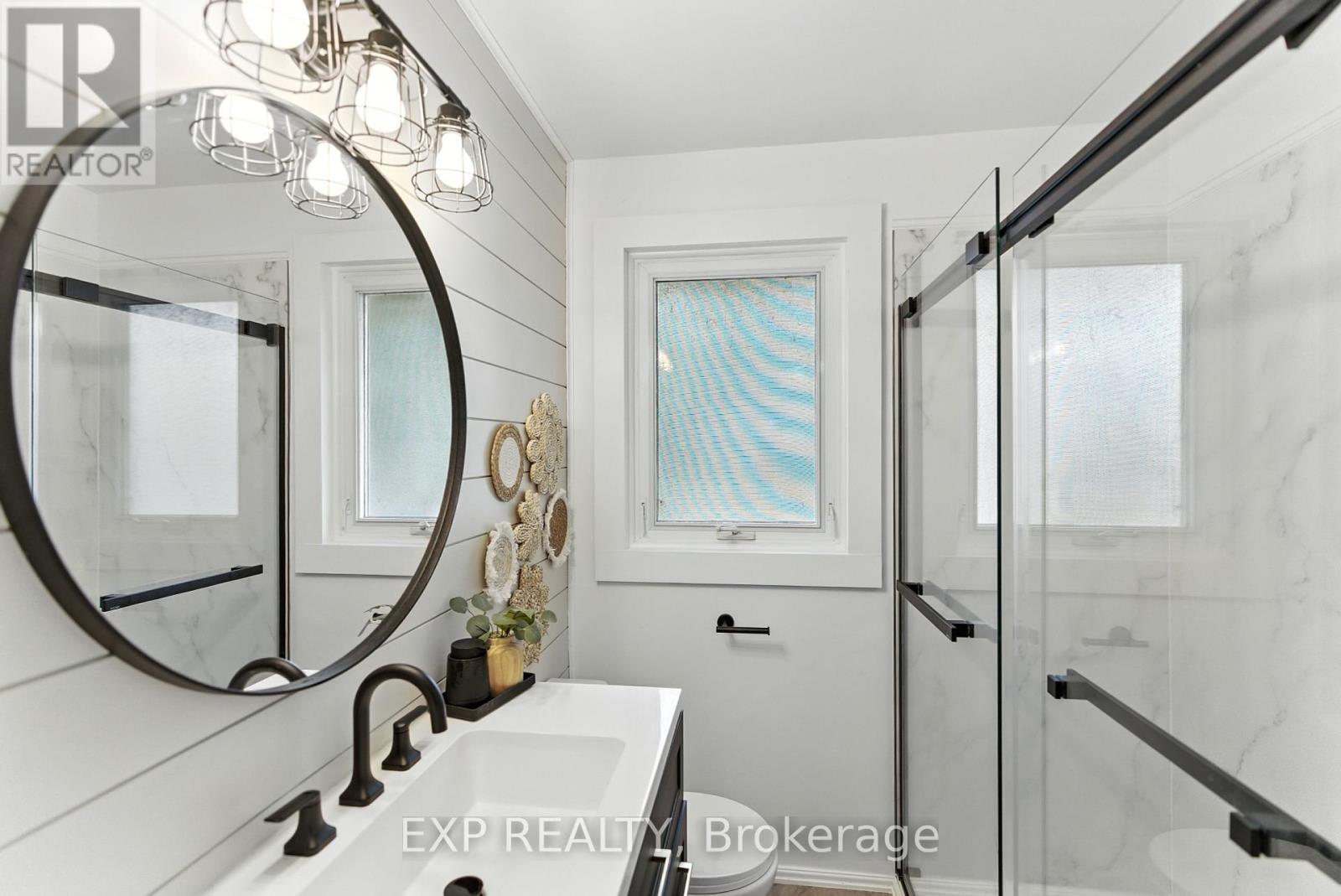 Photo 17 of 319 Highland Avenue, Fort Erie ON