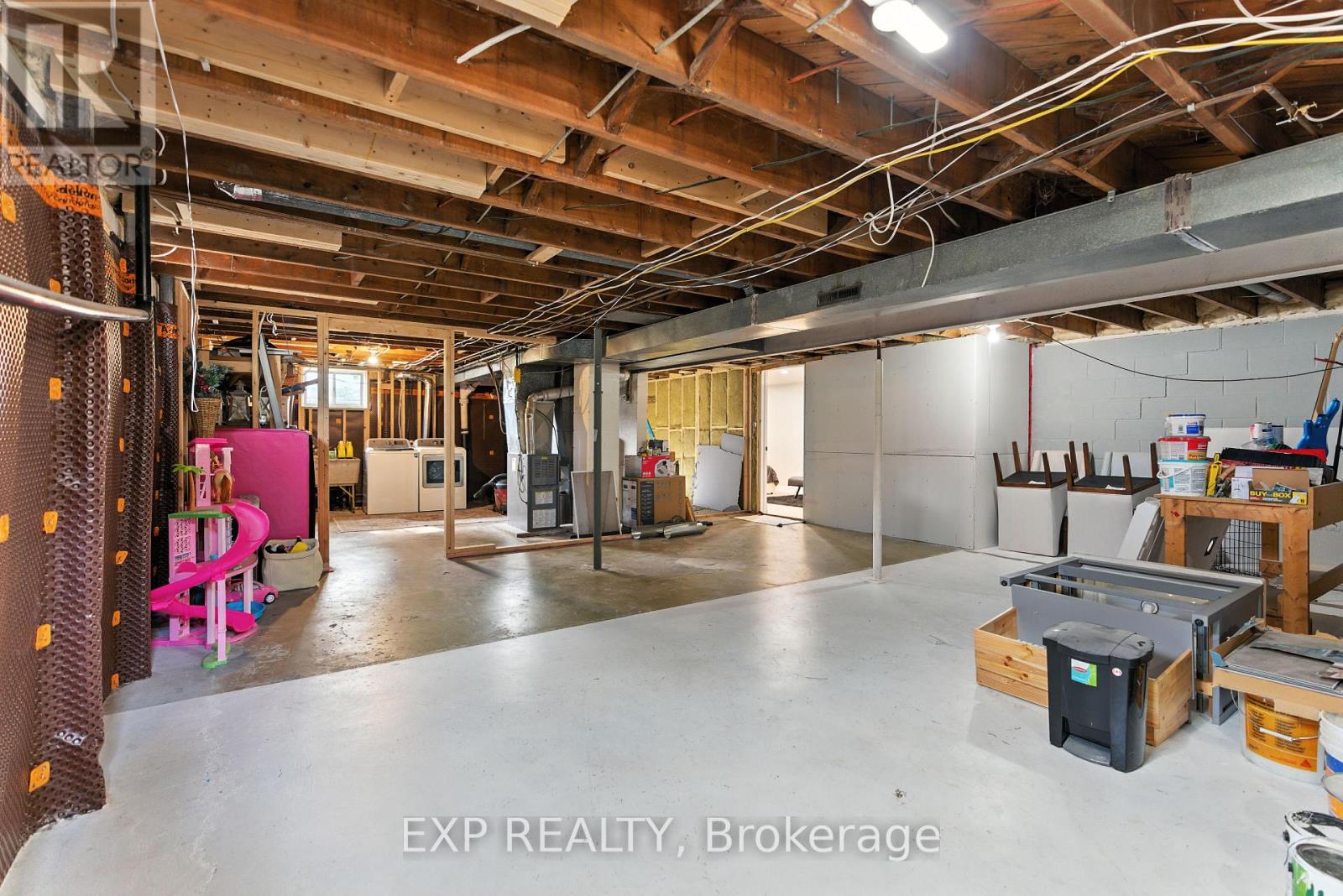 Photo 22 of 319 Highland Avenue, Fort Erie ON