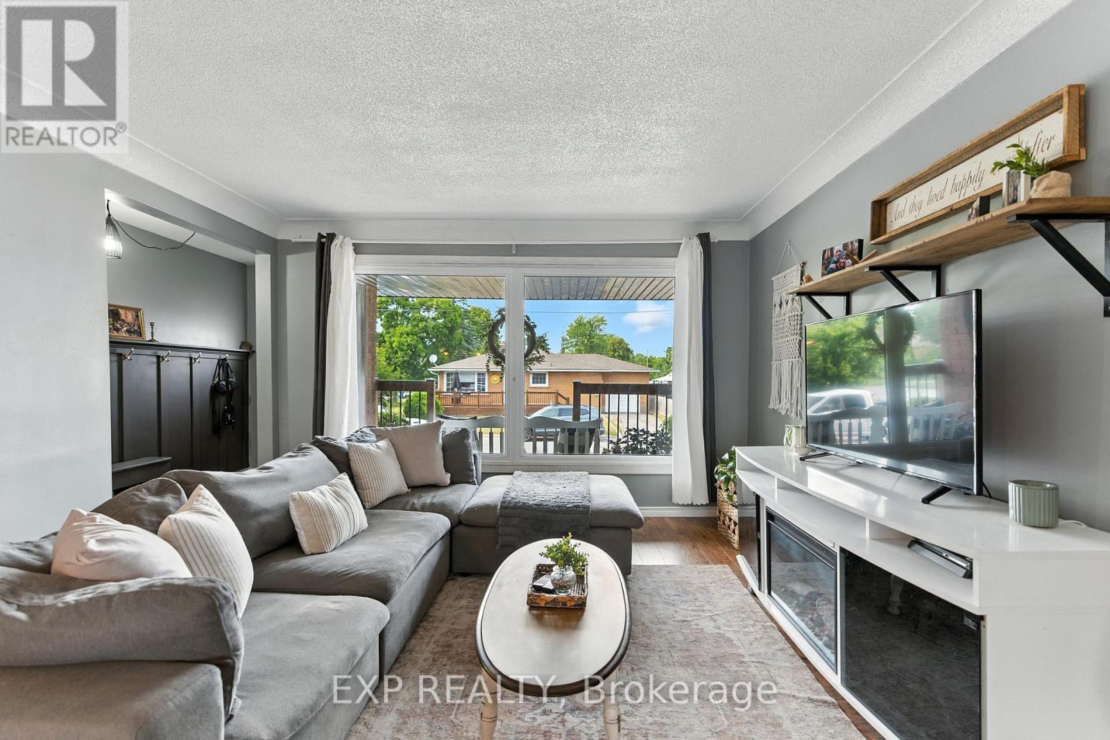 Photo 7 of 319 Highland Avenue, Fort Erie ON