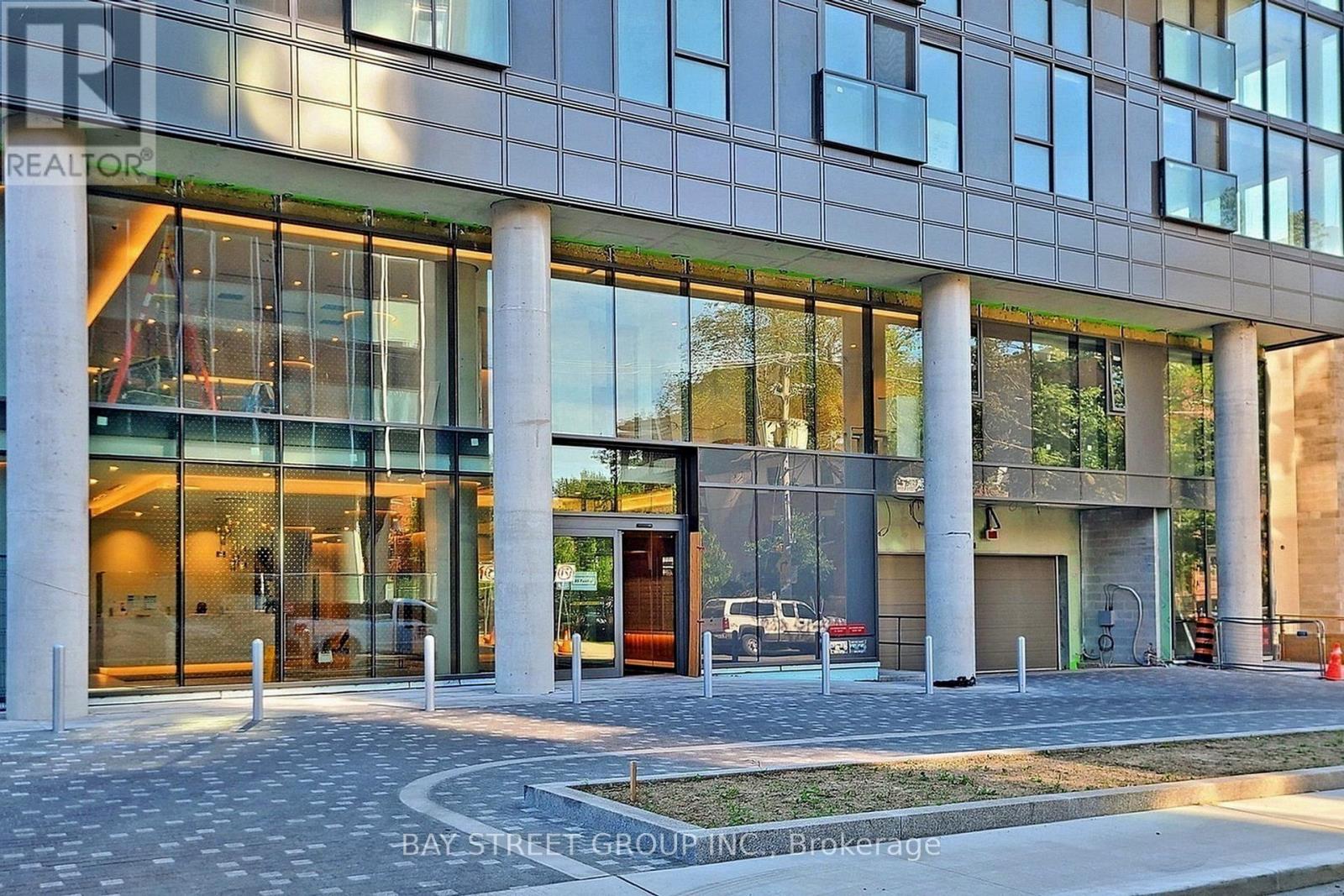 Photo 1 of 306 99 Foxbar Road, Toronto ON