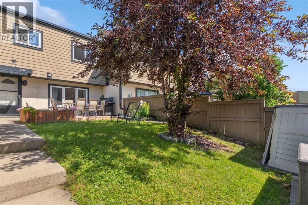 Photo 17 of 130 3809 45 Street Sw, Calgary AB