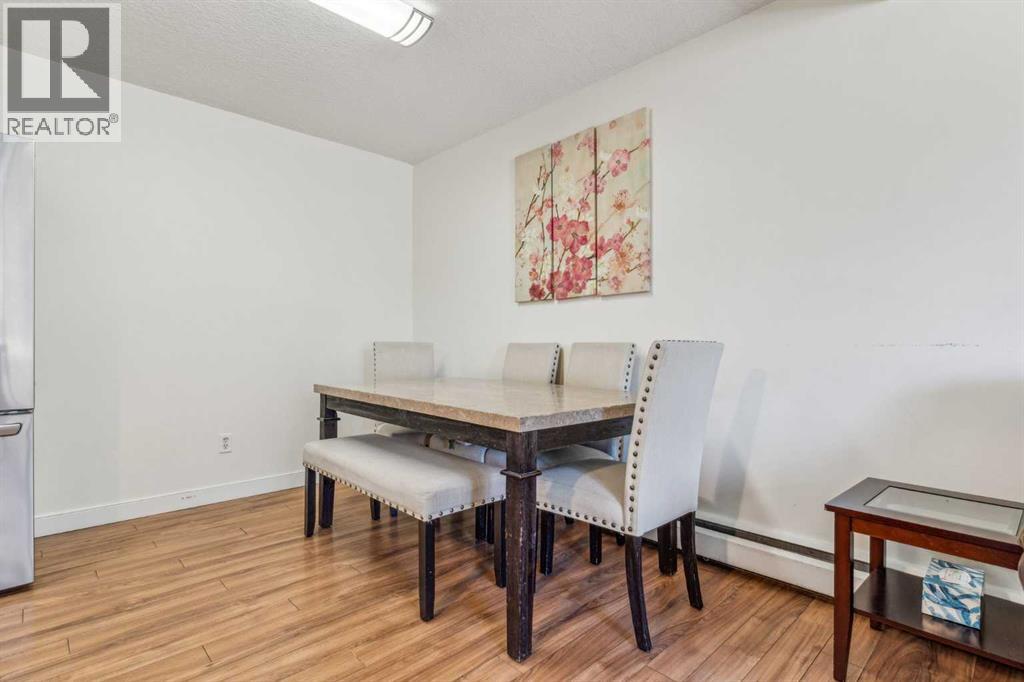 Photo 15 of 130 3809 45 Street Sw, Calgary AB