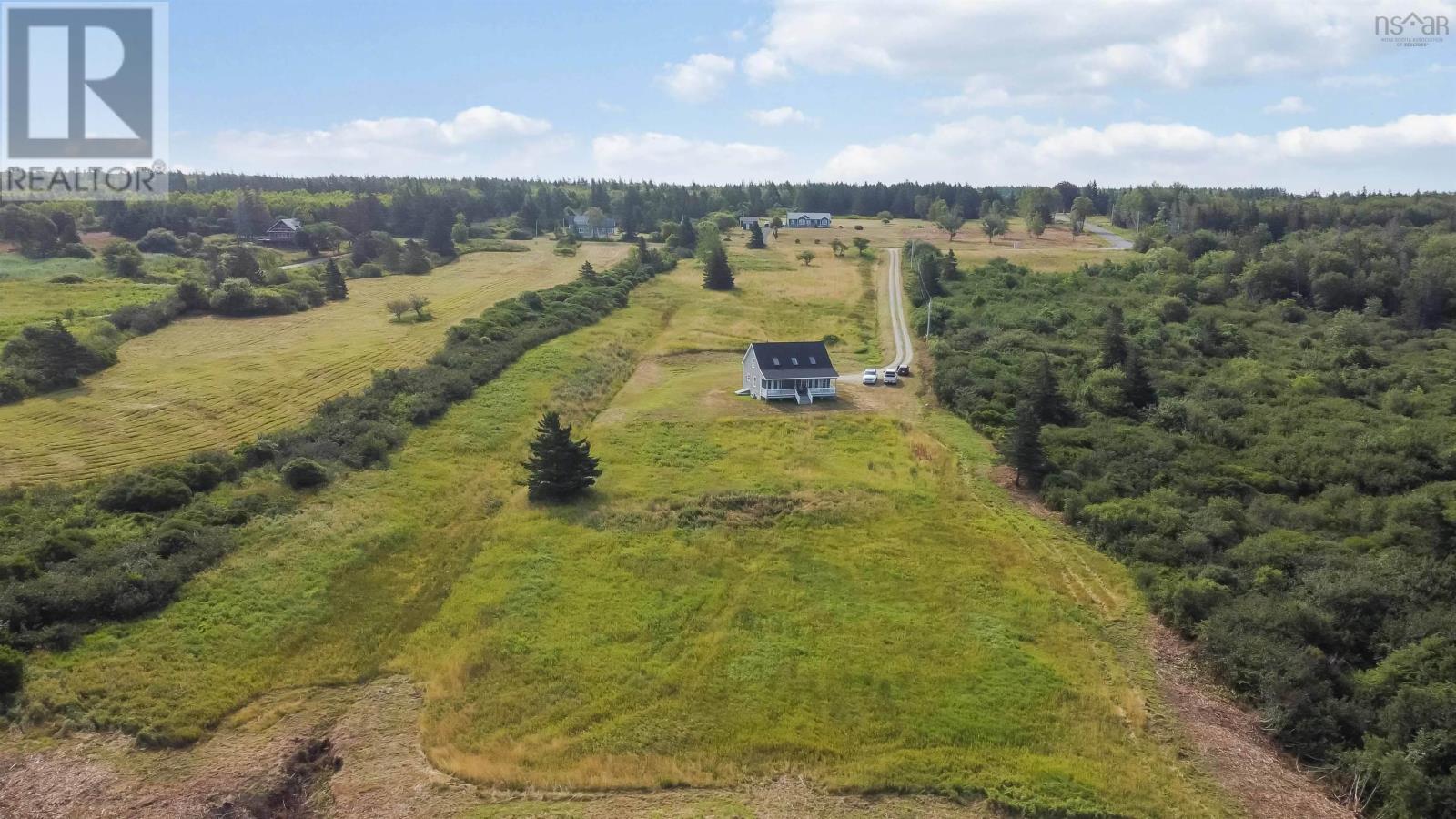 Property 40 of 47 of 885 Fort Point Road