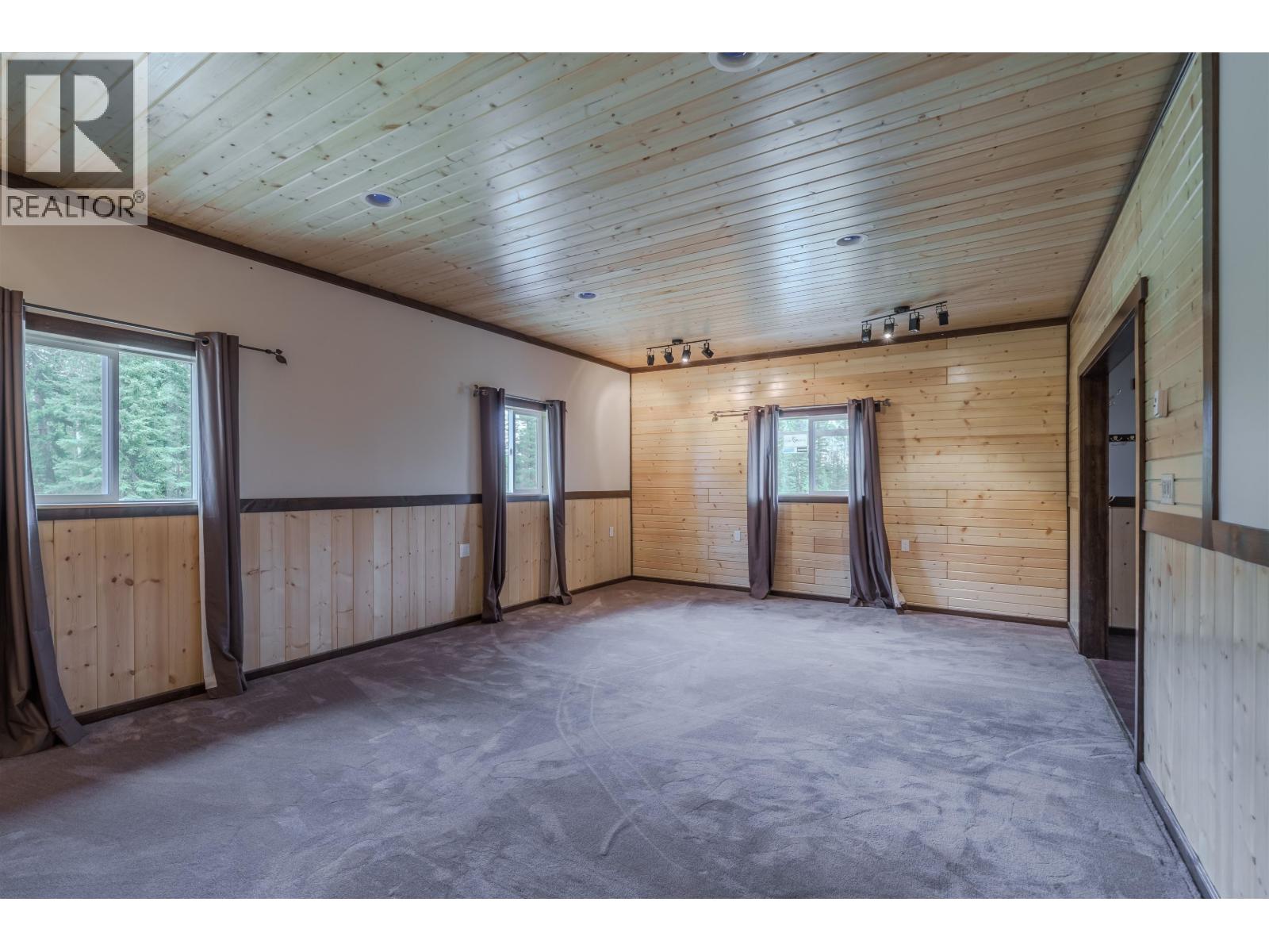 5541 LITTLE FORT 24 HIGHWAY, Lone Butte