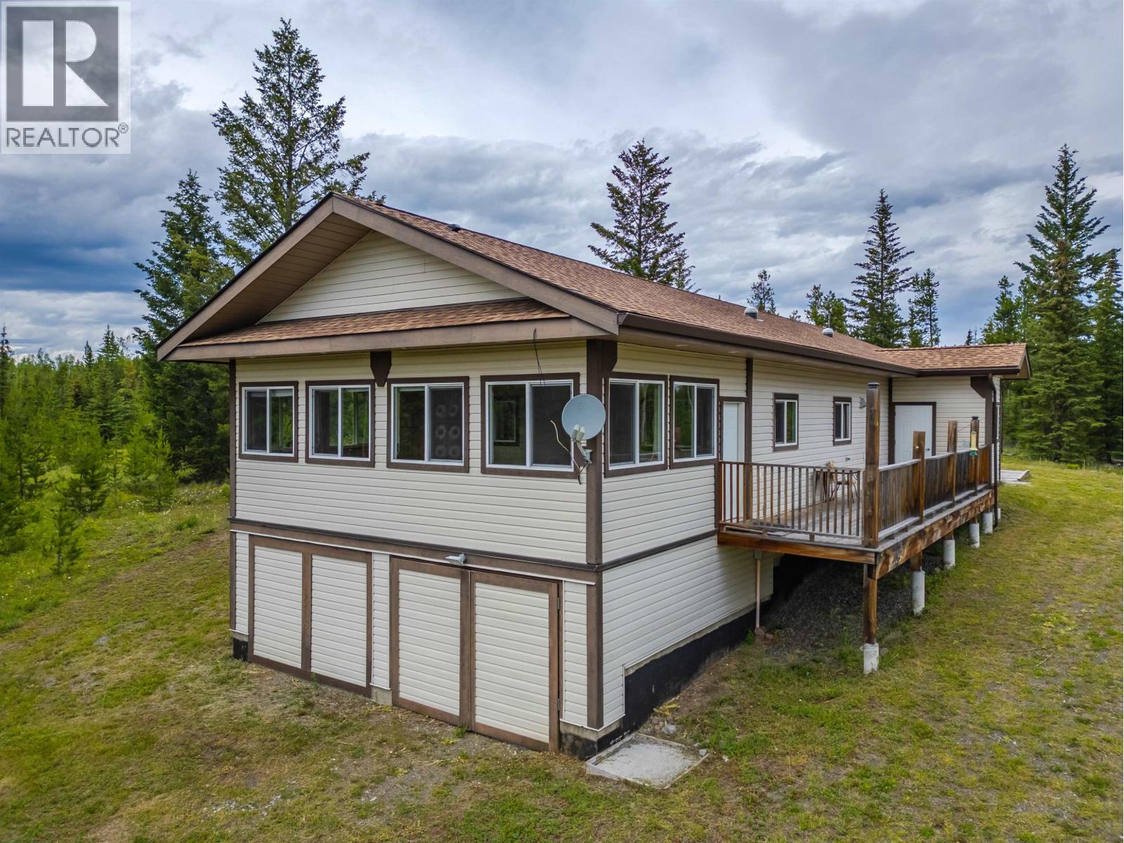 5541 LITTLE FORT 24 HIGHWAY, Lone Butte