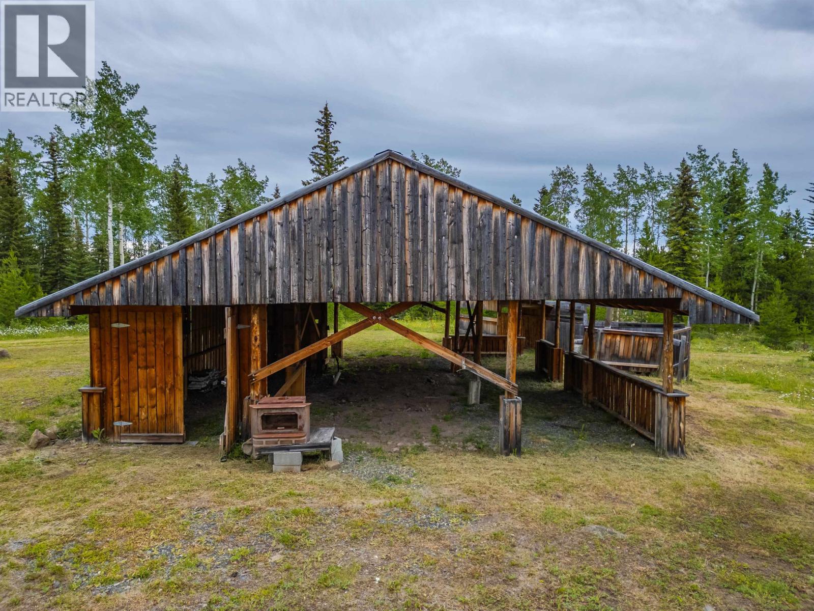 5541 LITTLE FORT 24 HIGHWAY, Lone Butte
