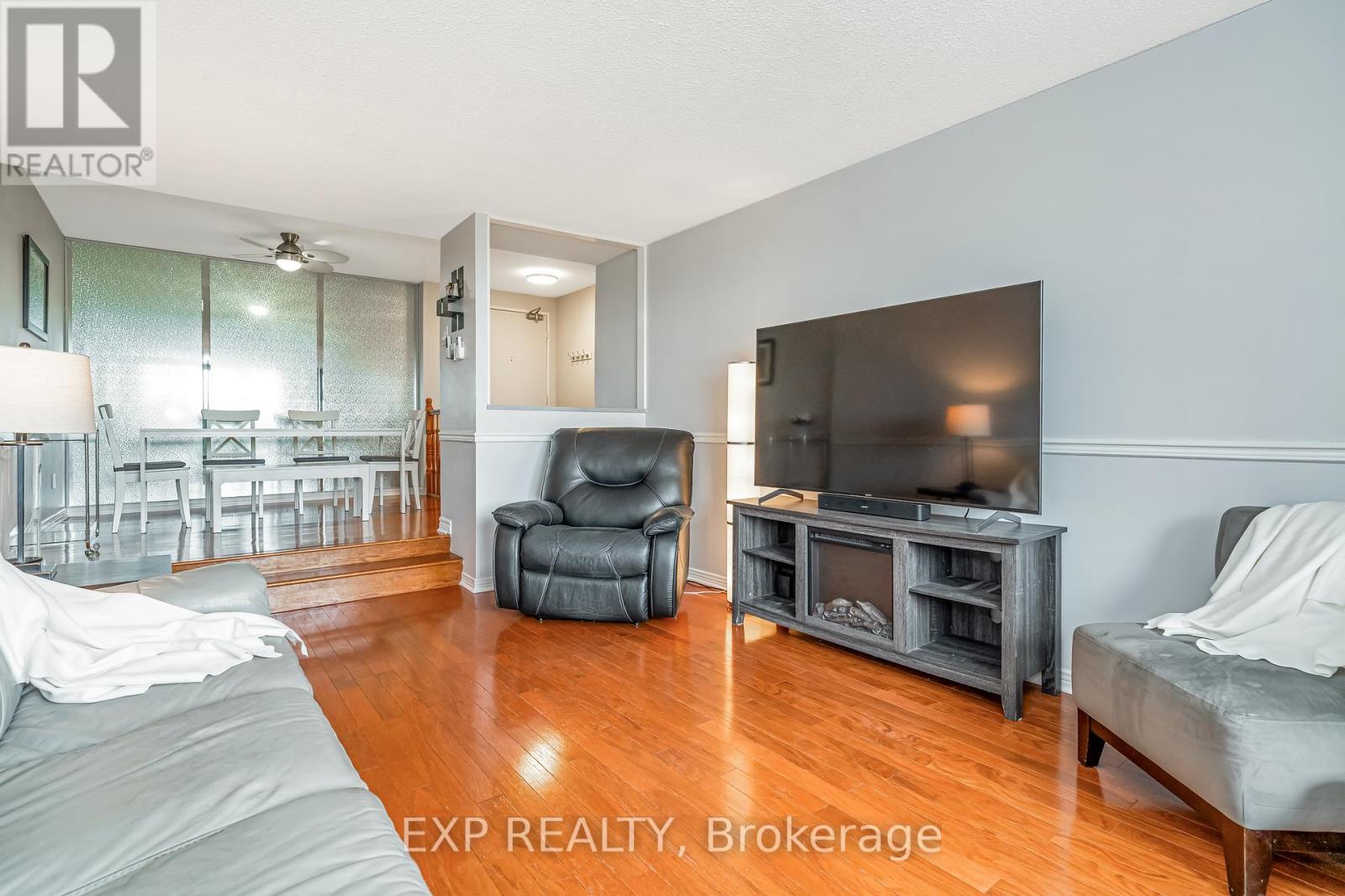 Photo 37 of 101 415 Greenview Avenue, Ottawa ON