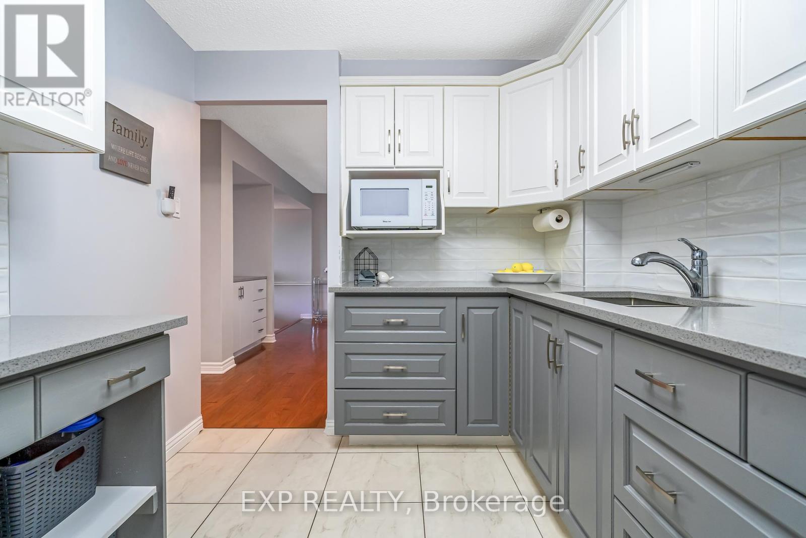 Photo 21 of 101 415 Greenview Avenue, Ottawa ON