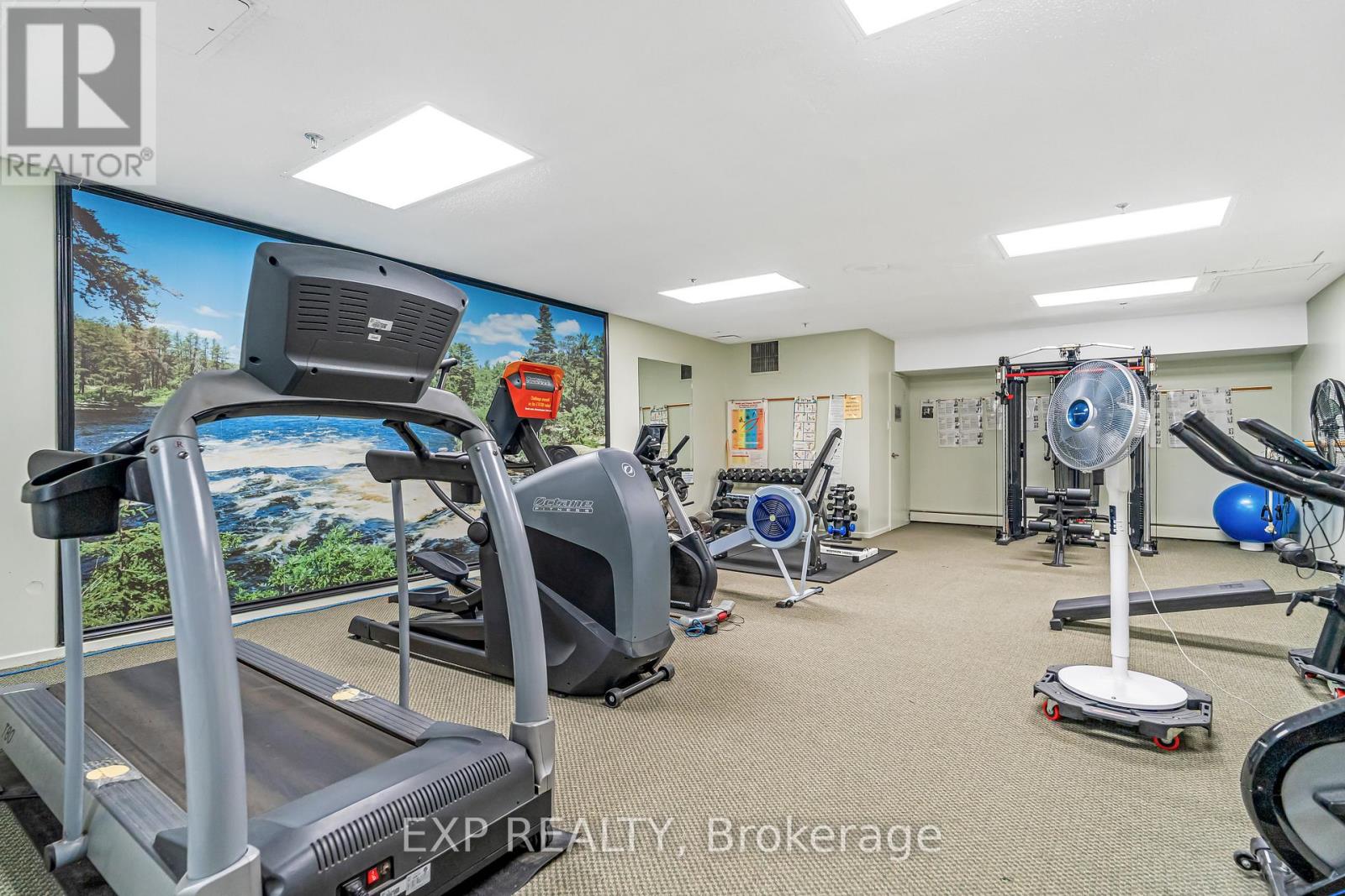 Photo 14 of 101 415 Greenview Avenue, Ottawa ON