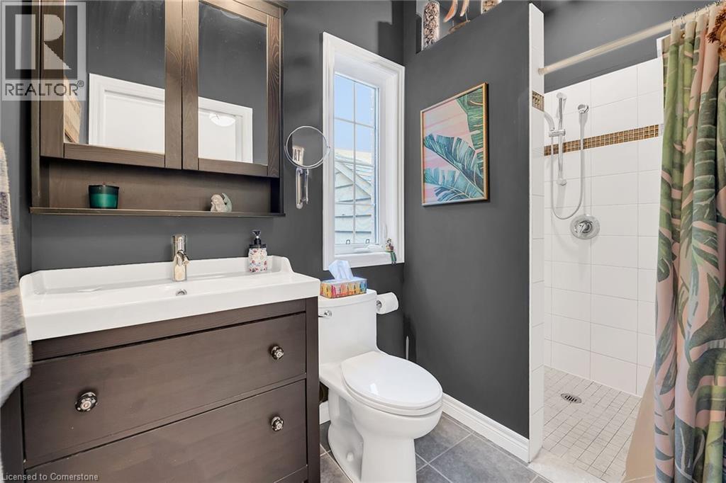Photo 9 of 25 Millcroft Drive, Simcoe ON