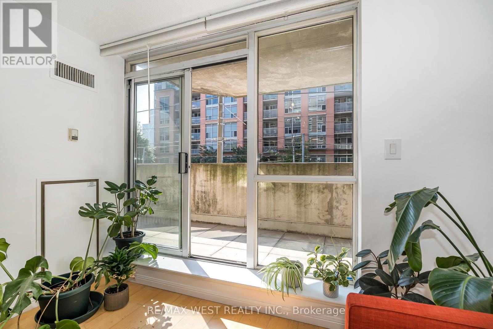 Photo 20 of 209 1000 King Street W, Toronto ON