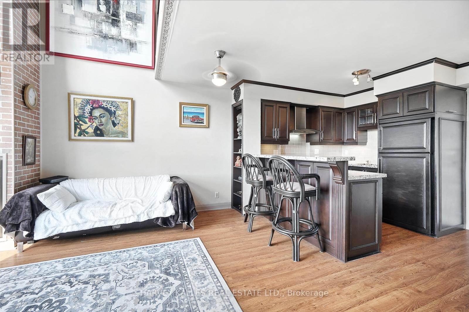 Photo 23 of 904 18 Merton Street, Toronto ON