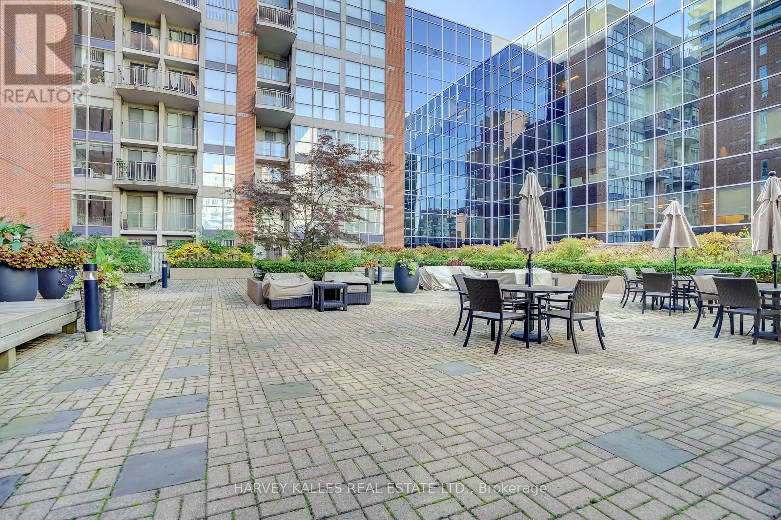 Photo 22 of 904 18 Merton Street, Toronto ON