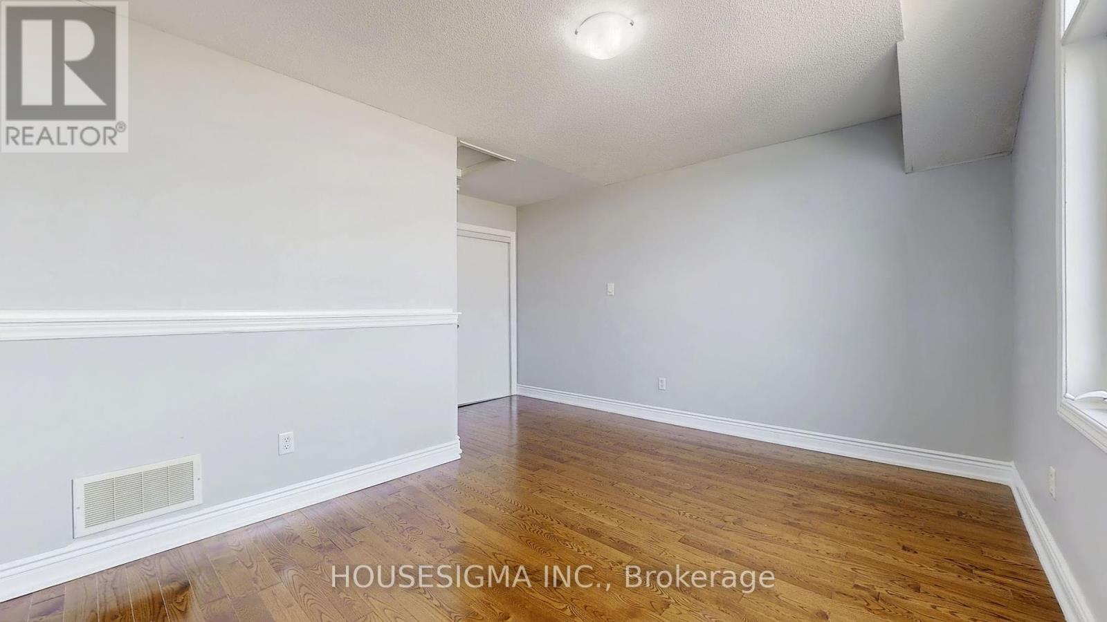 Photo 22 of 279 Monarch Avenue, Ajax ON