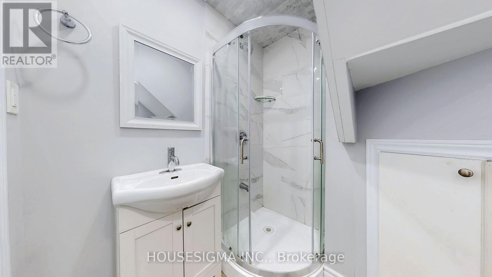 Photo 26 of 279 Monarch Avenue, Ajax ON