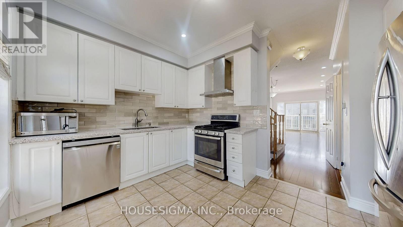 Photo 6 of 279 Monarch Avenue, Ajax ON