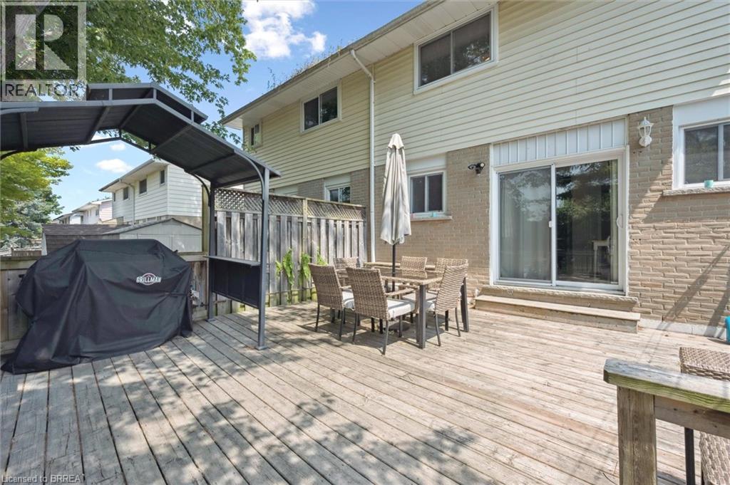 Photo 26 of 400 Odlum Drive, Woodstock ON