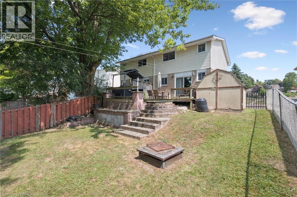 Photo 30 of 400 Odlum Drive, Woodstock ON
