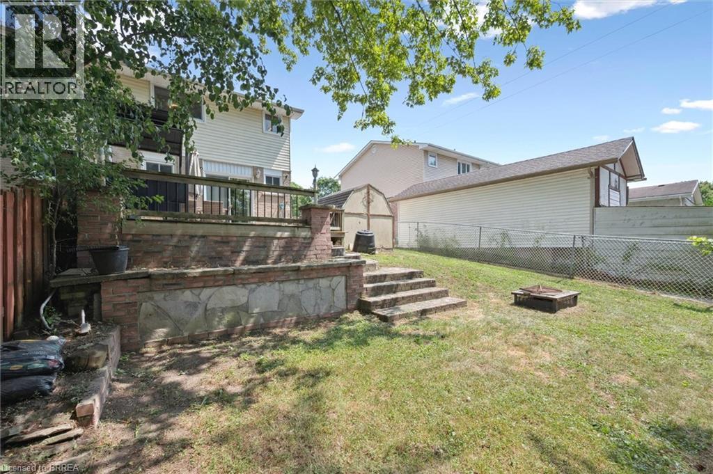 Photo 32 of 400 Odlum Drive, Woodstock ON