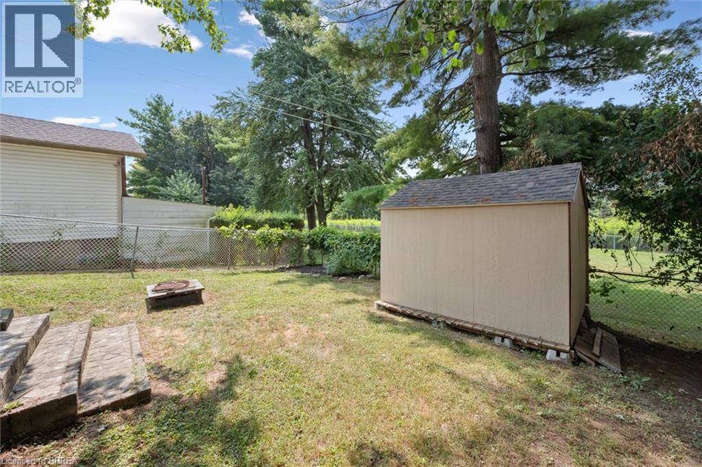 Photo 33 of 400 Odlum Drive, Woodstock ON