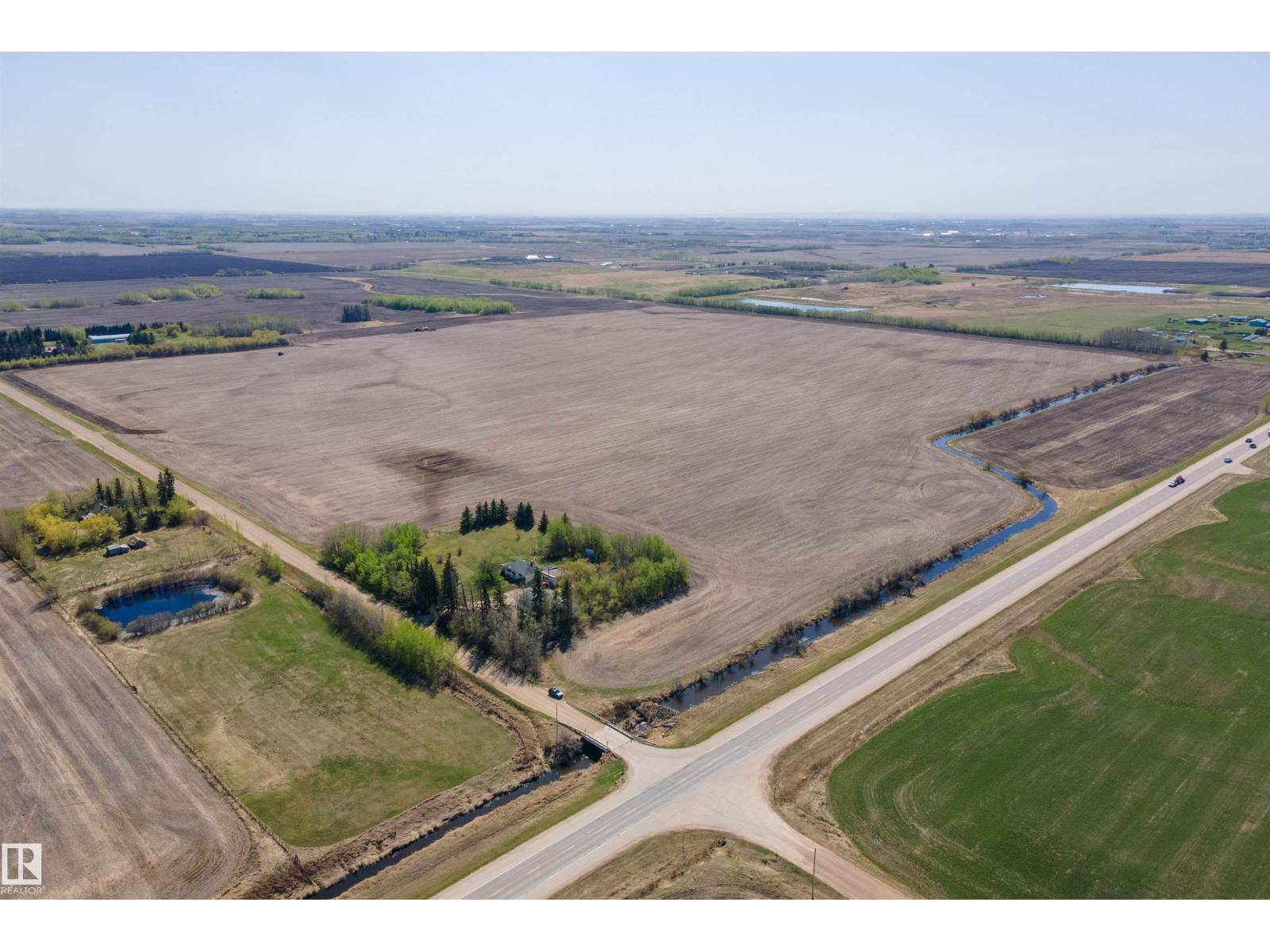 Photo 11 of 55532 Rge Road 250, Rural Sturgeon County AB