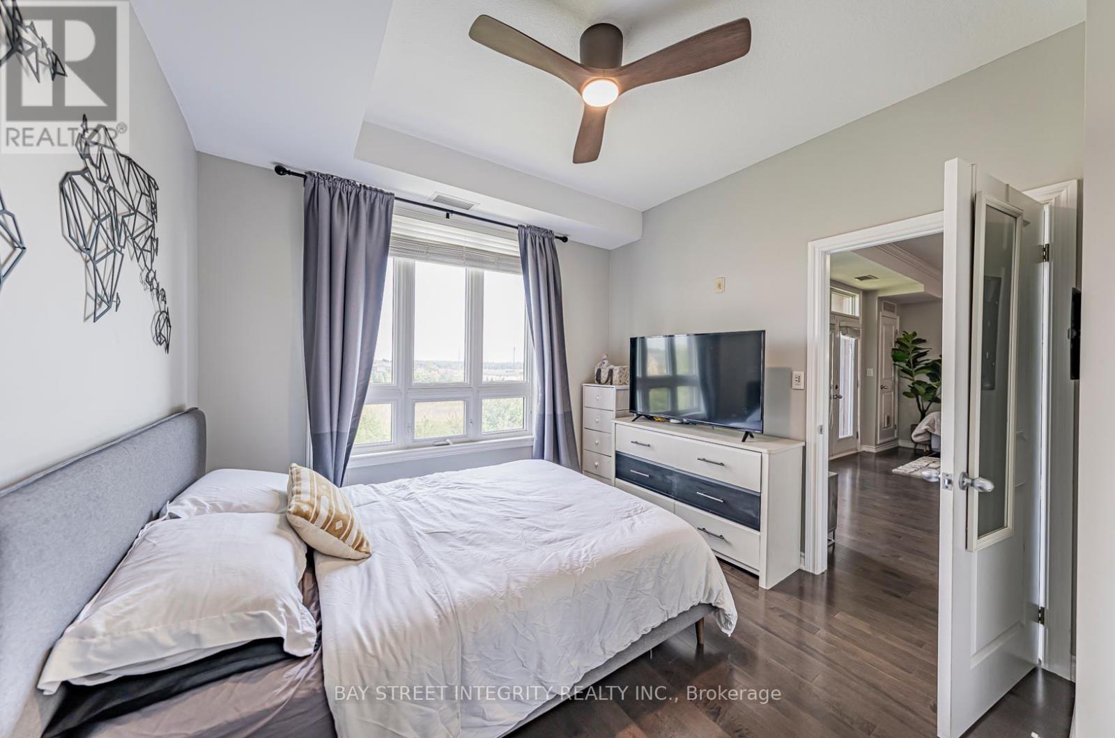 Photo 15 of 307 5327 Upper Middle Road, Burlington ON