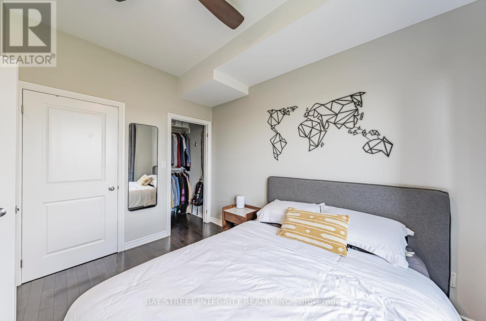 Photo 24 of 307 5327 Upper Middle Road, Burlington ON