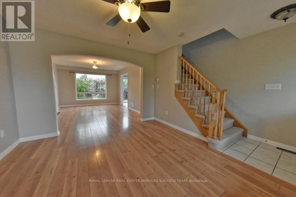 Photo 25 of 1652 Beaty Trail, Milton ON