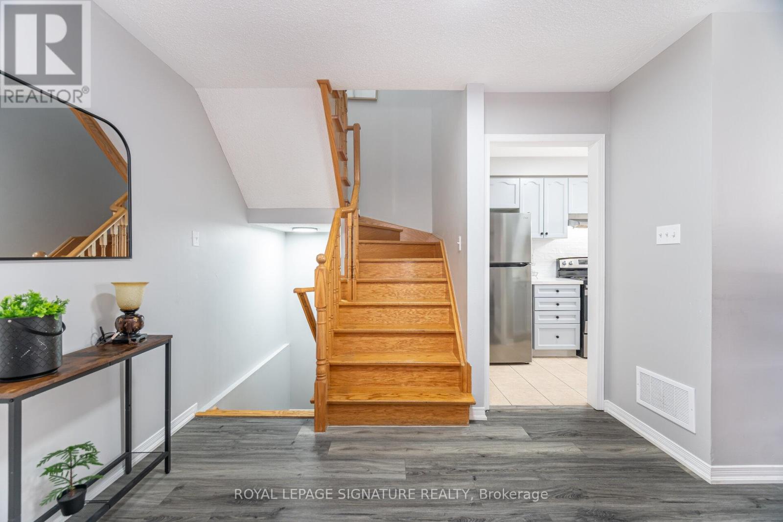 Photo 19 of 3990 Skyview Street S, Mississauga ON