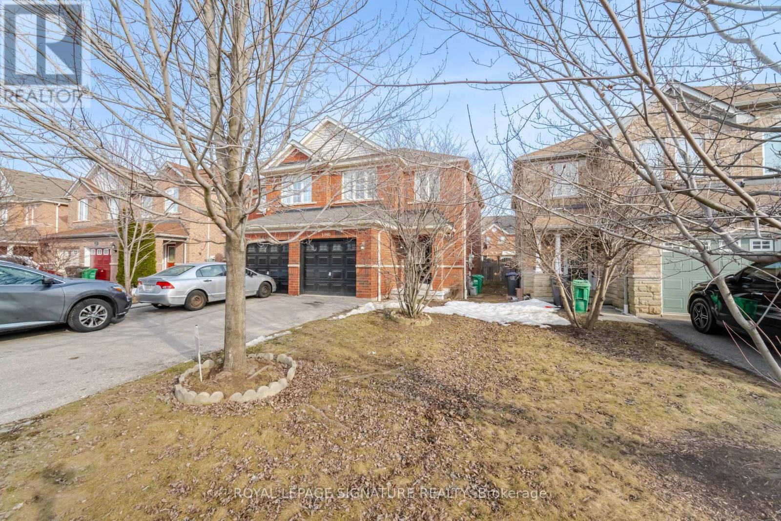 Photo 2 of 3990 Skyview Street S, Mississauga ON